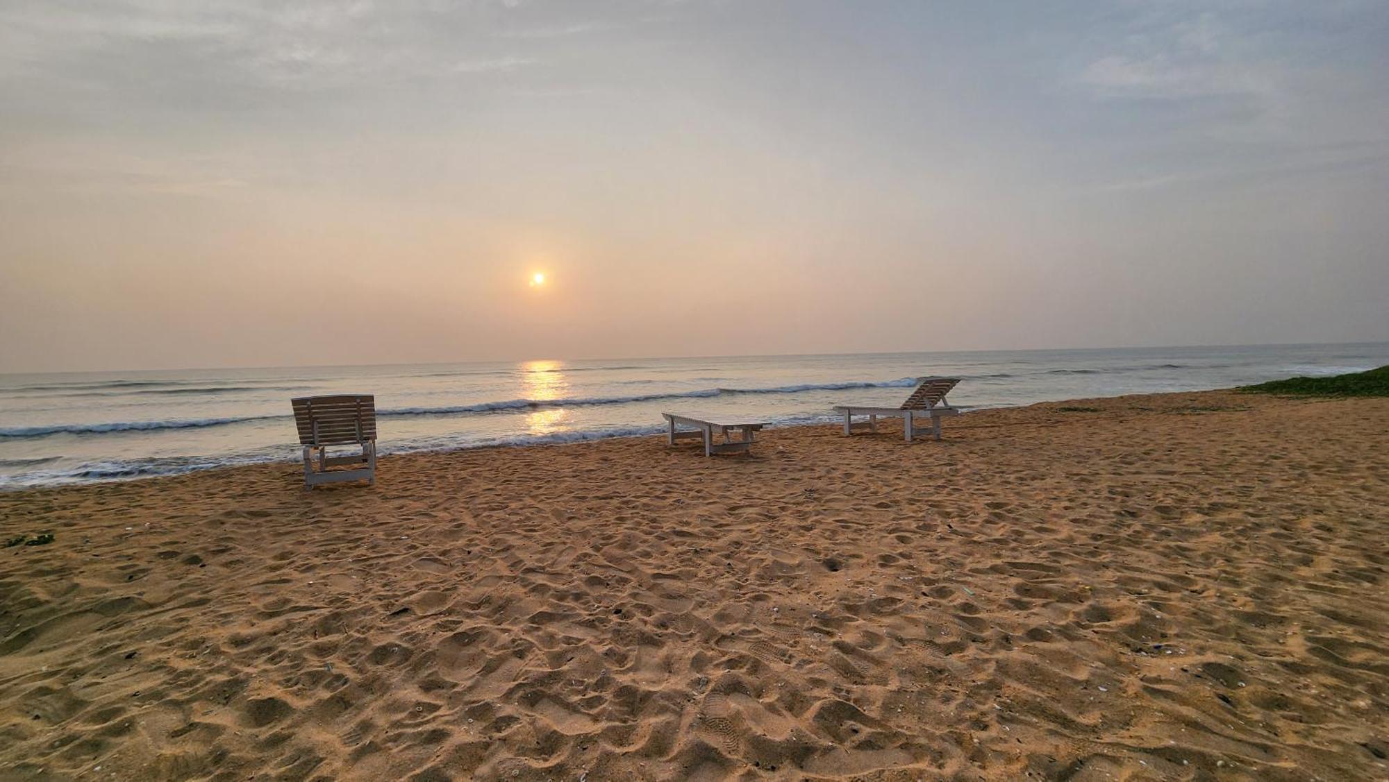 Regno Villa The Infinity By Nflix Panadura Bagian luar foto